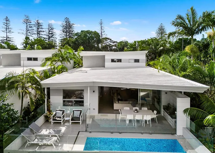 Fat Frog Beach Houses Byron Bay